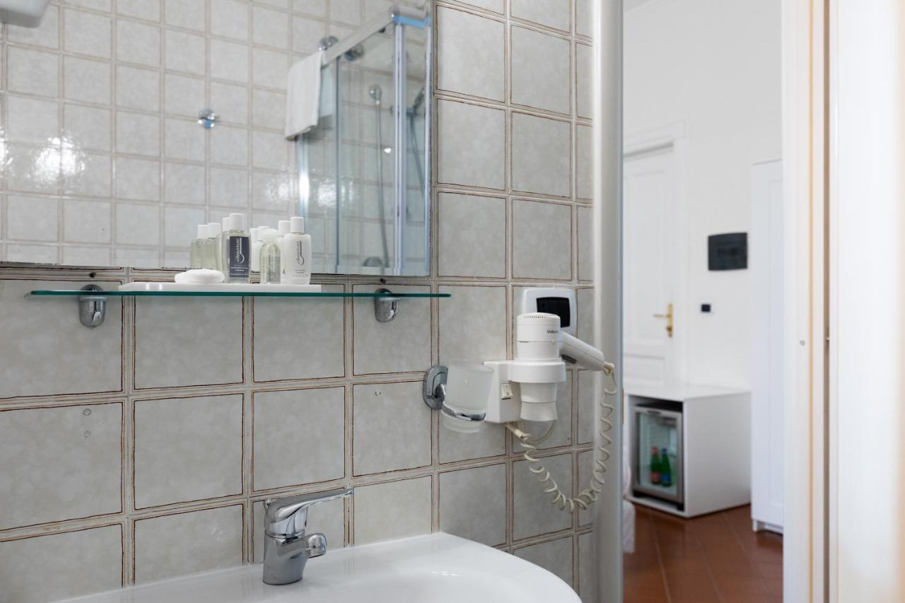 Rex Lifestyle Hotel Naples Luaran gambar