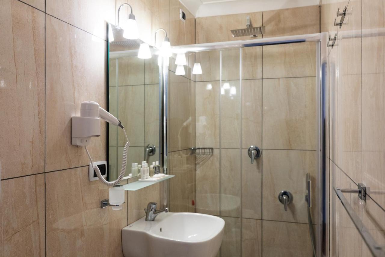 Rex Lifestyle Hotel Naples Luaran gambar