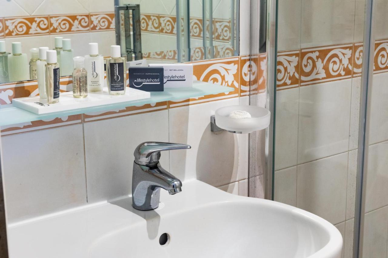 Rex Lifestyle Hotel Naples Luaran gambar
